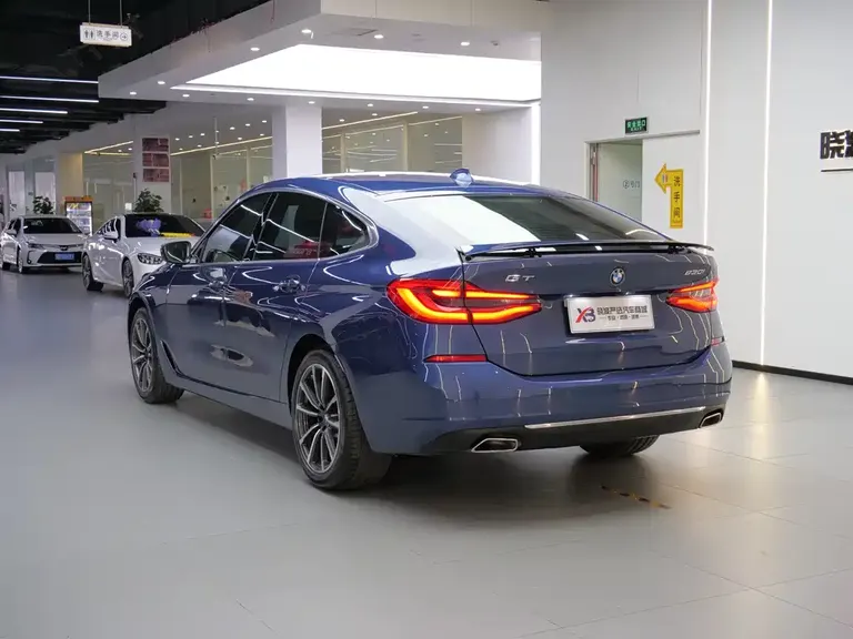 BMW 6 Series GT 630 i Luxury Design Package