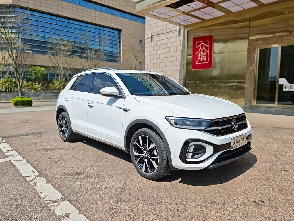 T-ROC 300 TSI DSG 2 WD Starlight