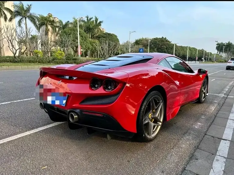Ferrari F8 Tributo 3.9 T V8