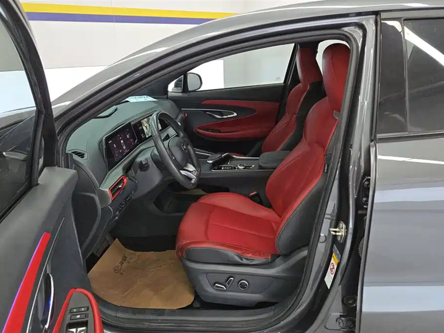 Changan UNI-T 1.5 T Flagship