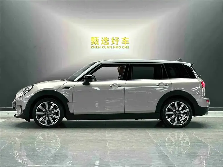 MINI CLUBMAN Facelift 1.5 T COOPER Connoisseur