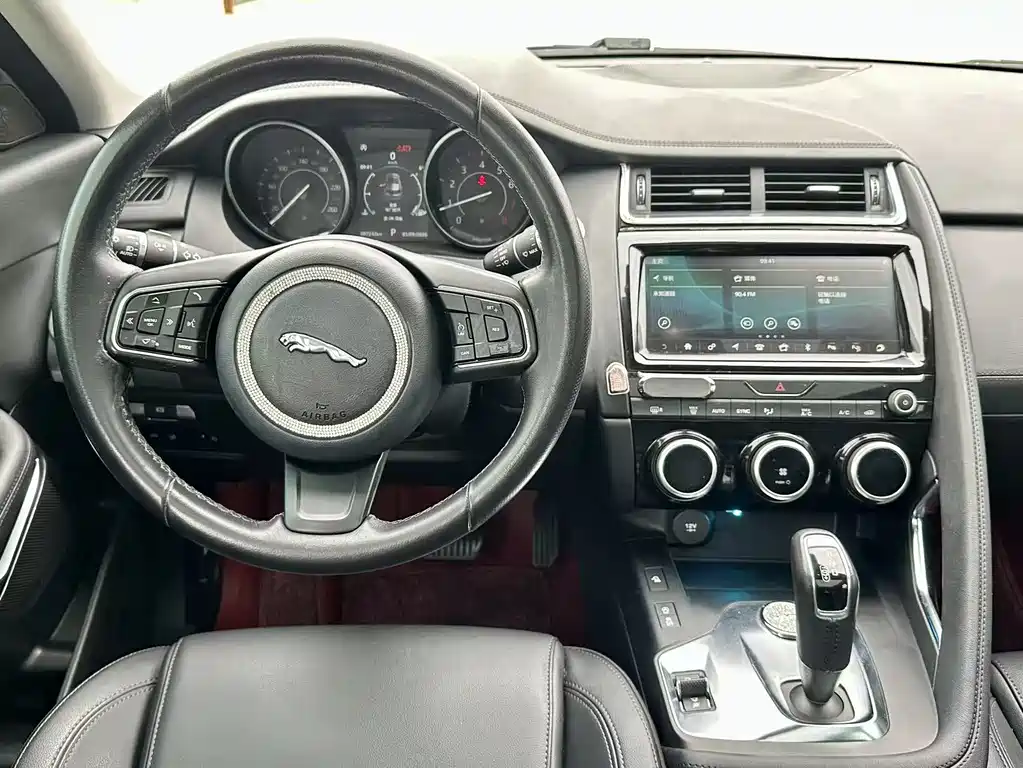 Jaguar E-PACE P200 S CN-V
