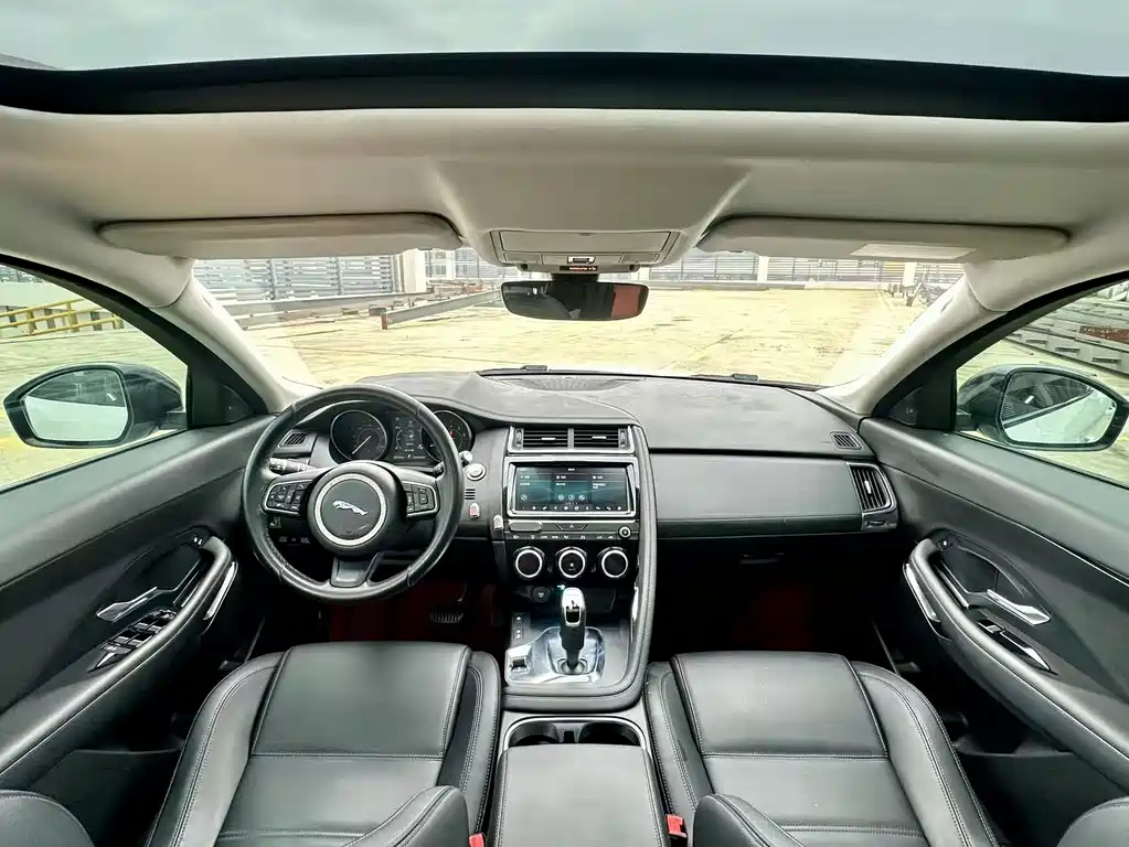 Jaguar E-PACE P200 S CN-V