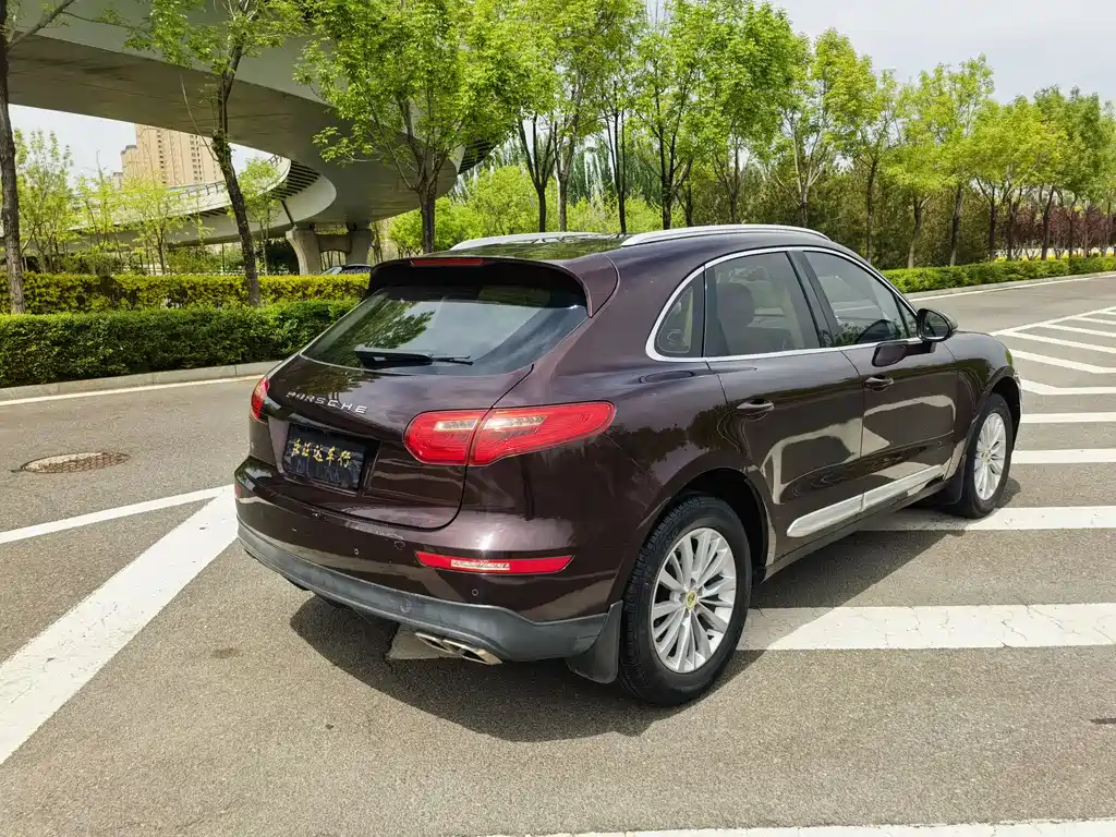 Zotye SR9 2.0 T Manual Ultimate Light