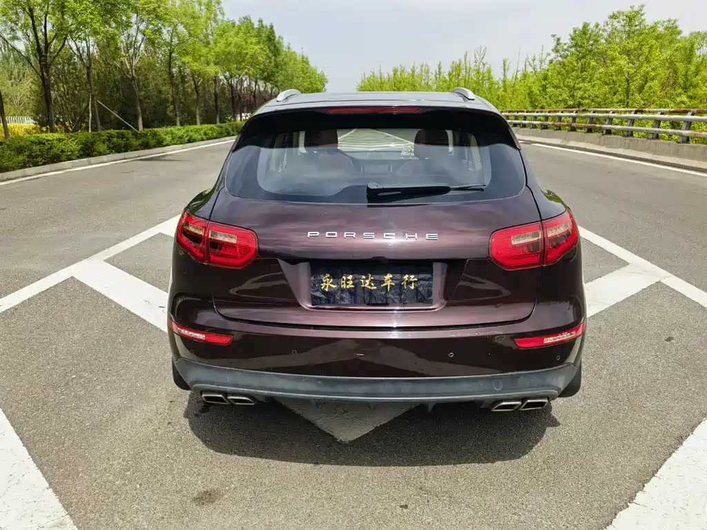 Zotye SR9 2.0 T Manual Ultimate Light