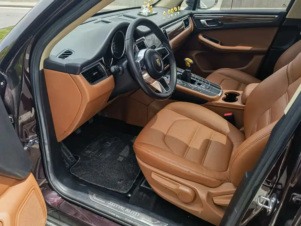 Zotye SR9 2.0 T Manual Ultimate Light