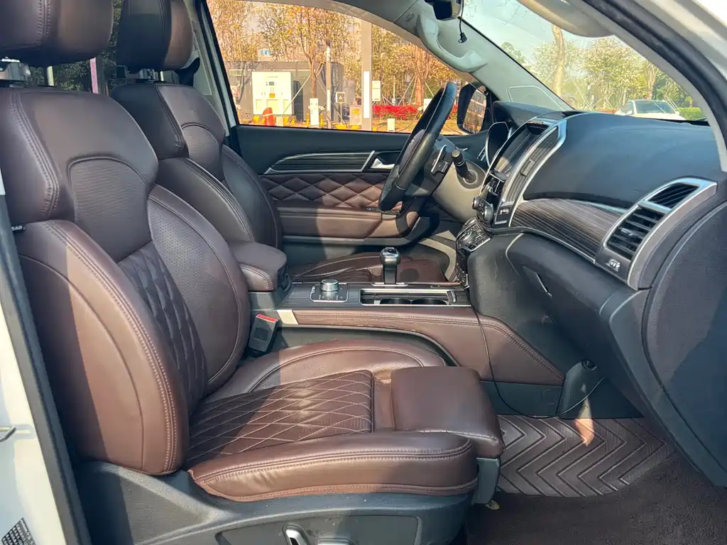 Haval H9 2.0 T Gasoline 4 WD Premium 5-seat
