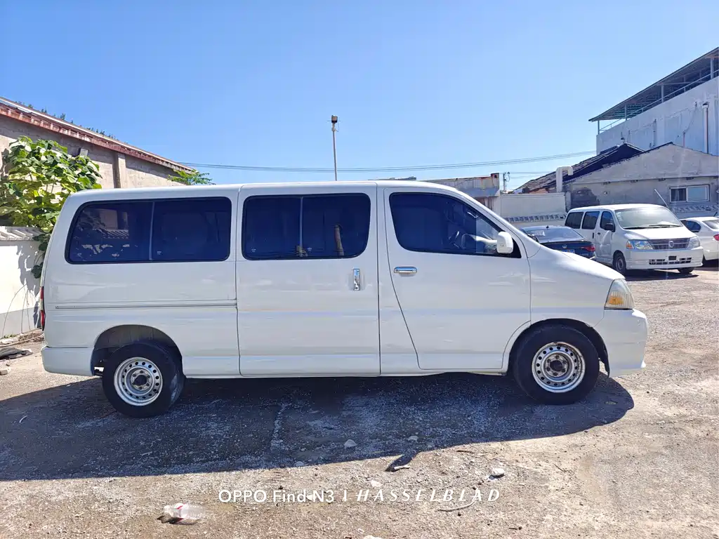 Grace 2.0 L Express Comfort 7-seat CN-VI 1 TZS