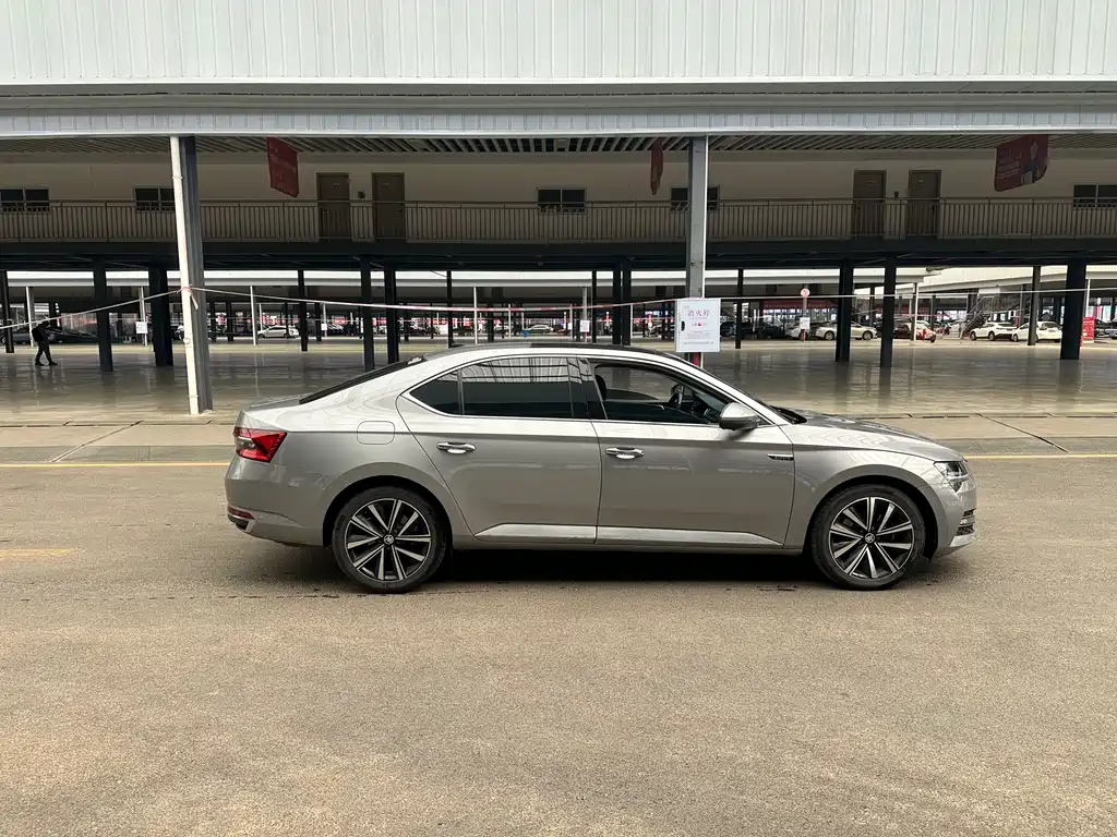 Superb TSI330 DSG Luxury Enjoyment
