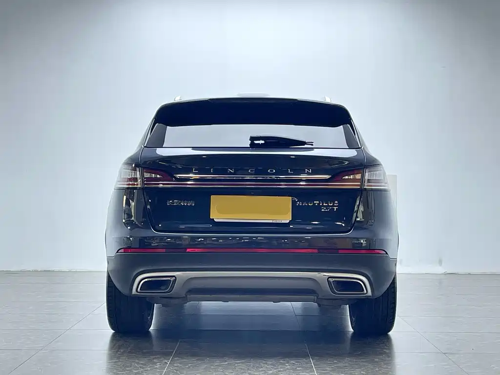 Nautilus 2.7 T 4 WD Graceful
