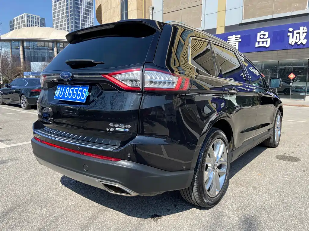 Edge 2.7 T GTDi 4 WD Supreme Sharp 7-seat