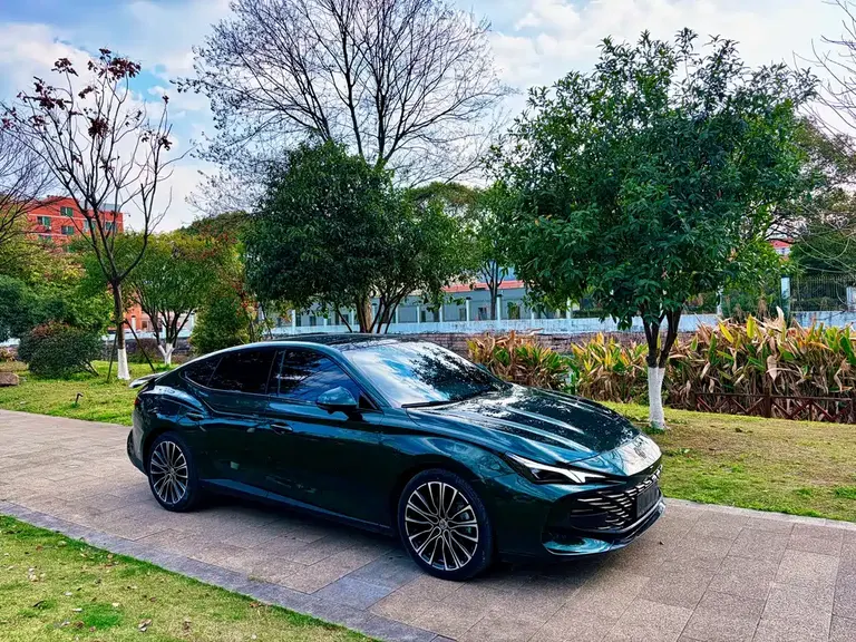 MG7 2.0 T Auto Trophy+ Turbo Dazzling