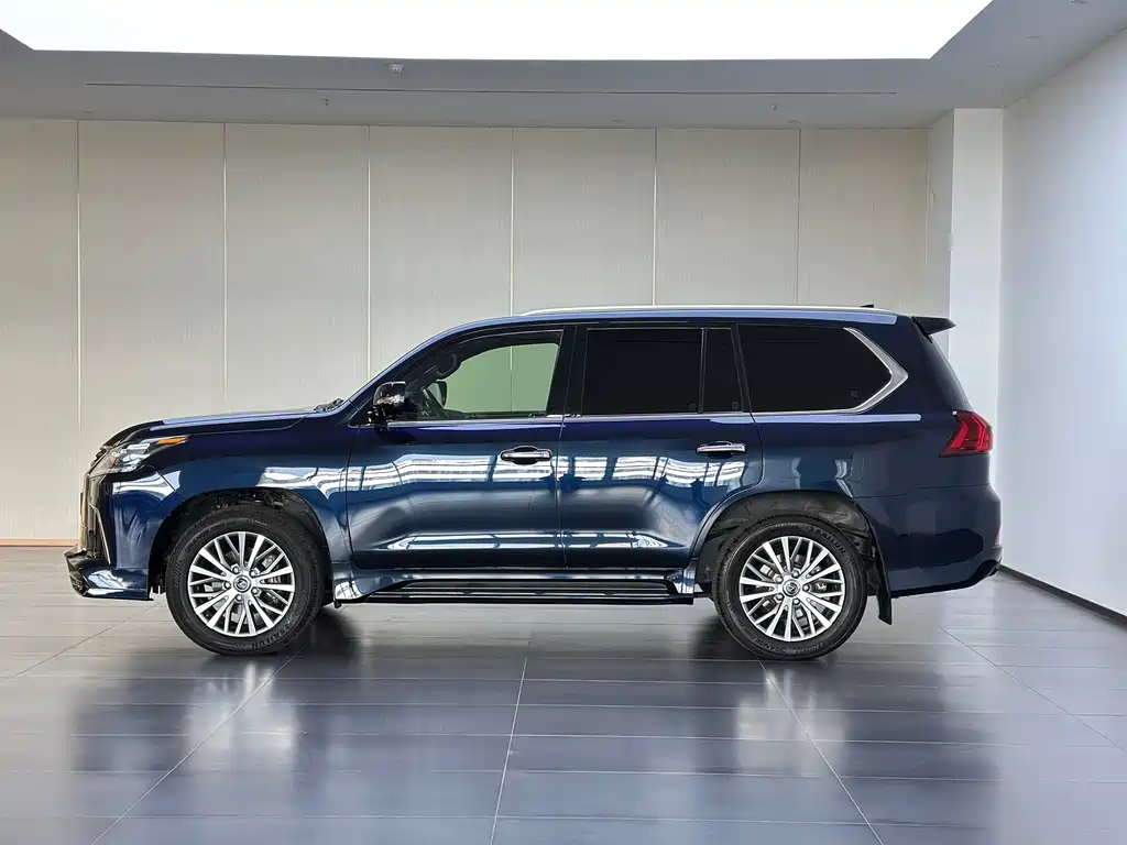 Lexus LX 570 Dynamic Luxury