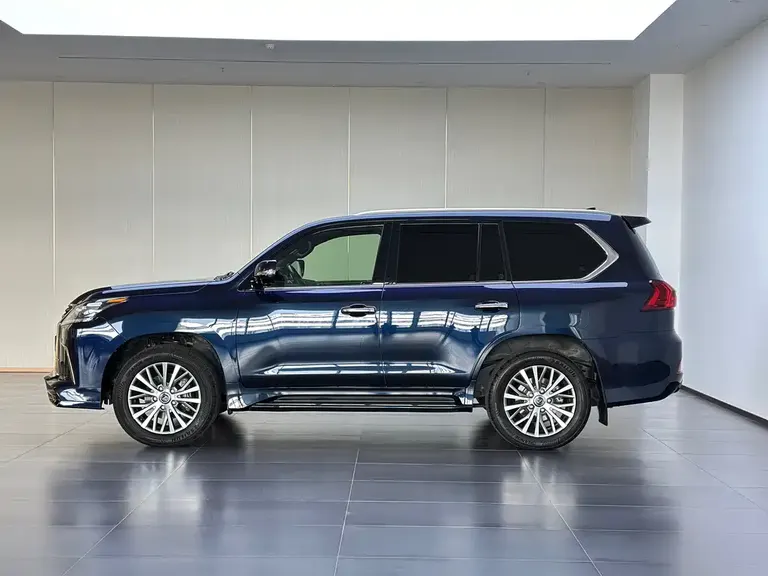 Lexus LX 570 Dynamic Luxury