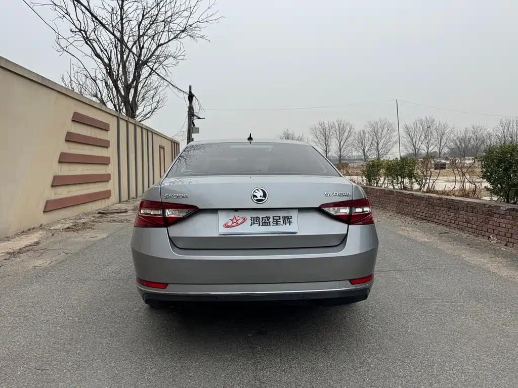Superb TSI330 DSG Creation