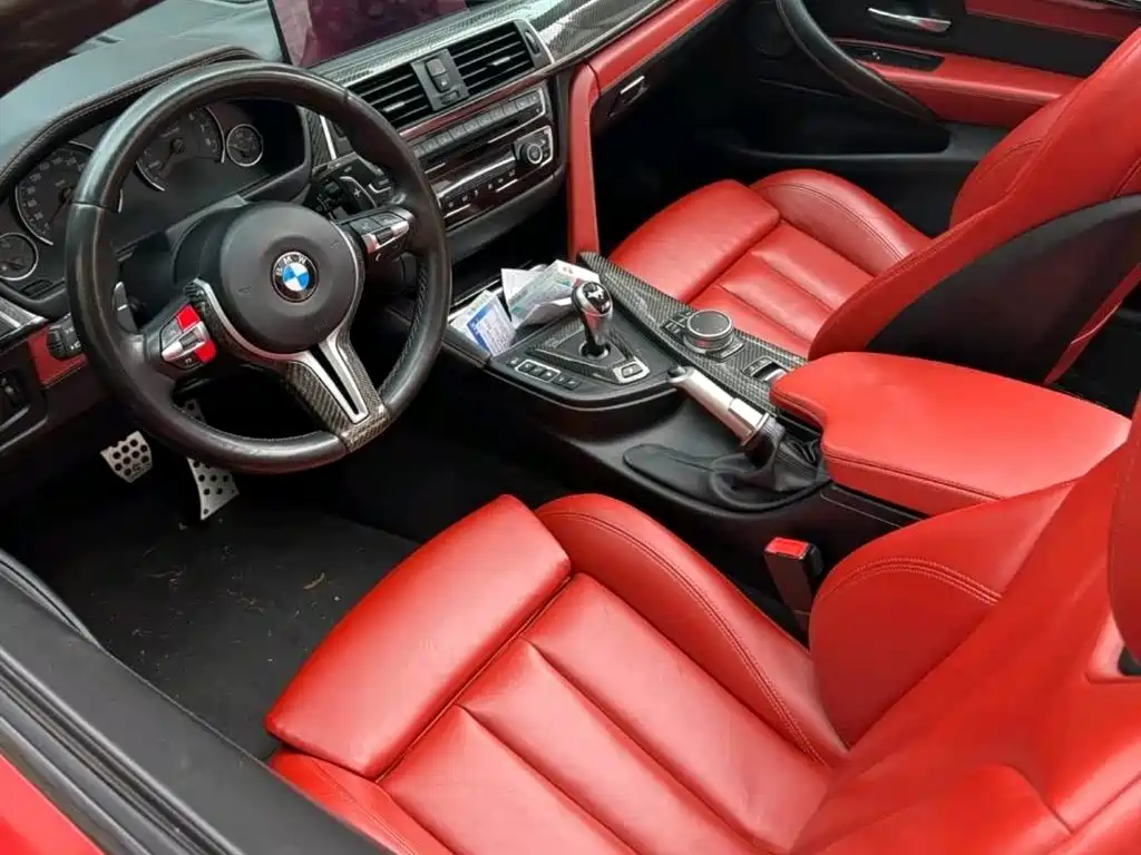 BMW M4 M4 Convertible Coupe