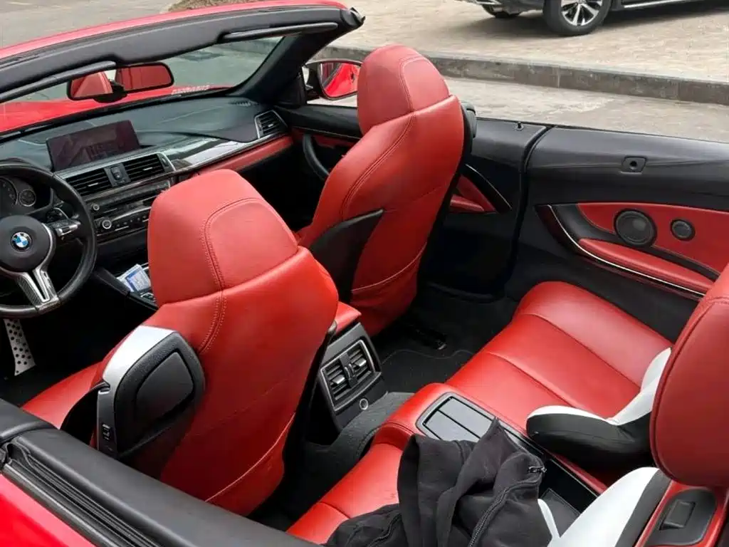 BMW M4 M4 Convertible Coupe