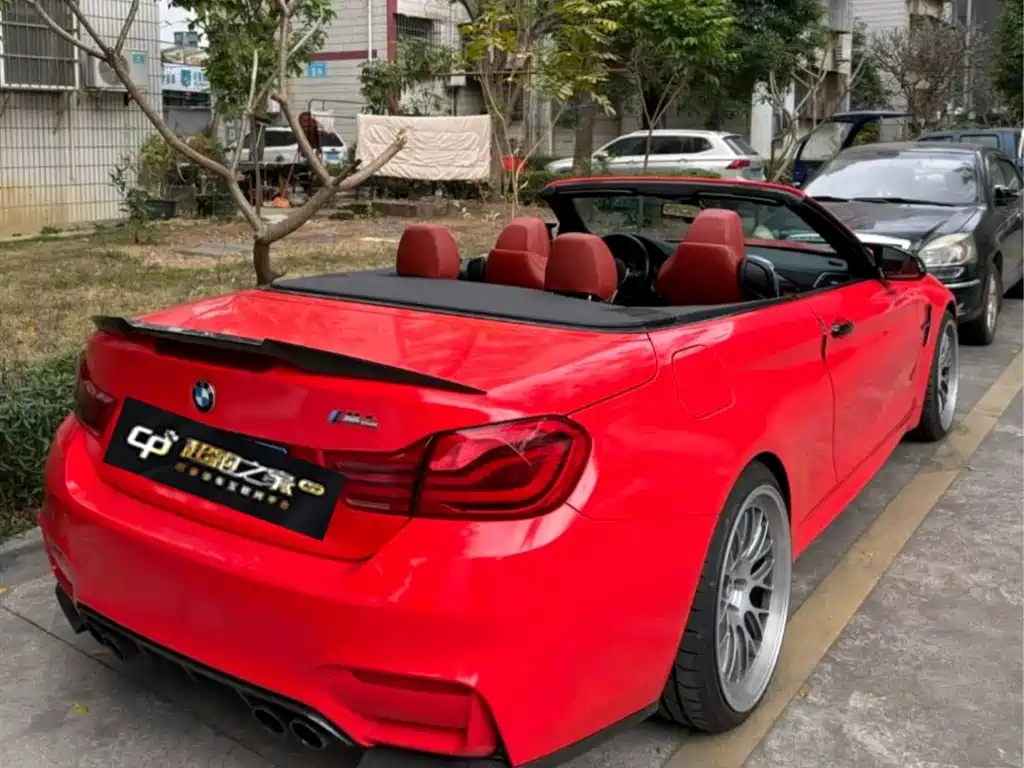 BMW M4 M4 Convertible Coupe