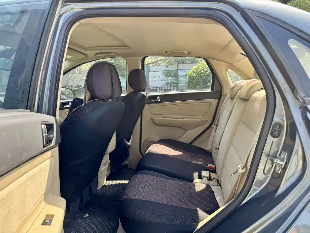 BAIC E Series Sedan 1.5 L Auto Joy Style