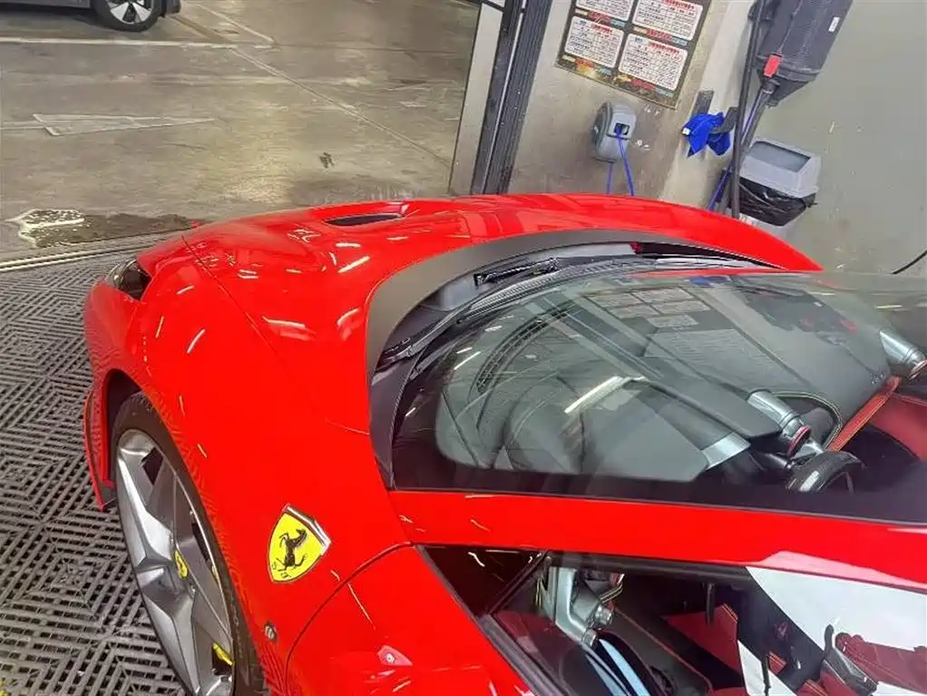 Ferrari F8 Spider 3.9 T V8