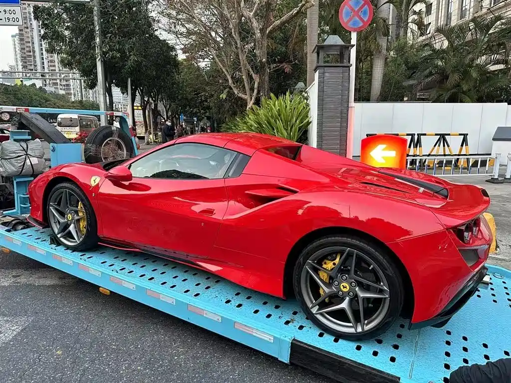 Ferrari F8 Spider 3.9 T V8