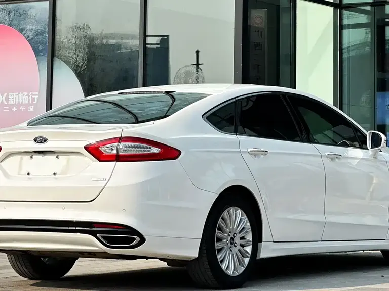 Ford Mondeo 2.0 L GTDi200 Luxury