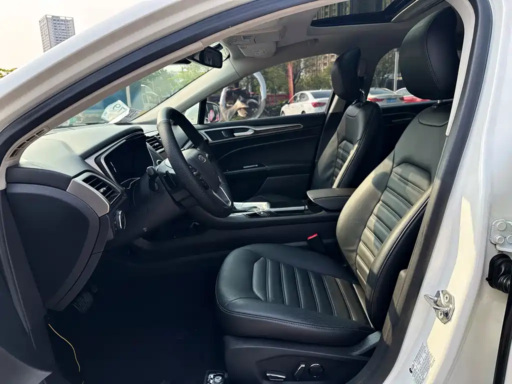 Mondeo 2.0 L GTDi200 Luxury