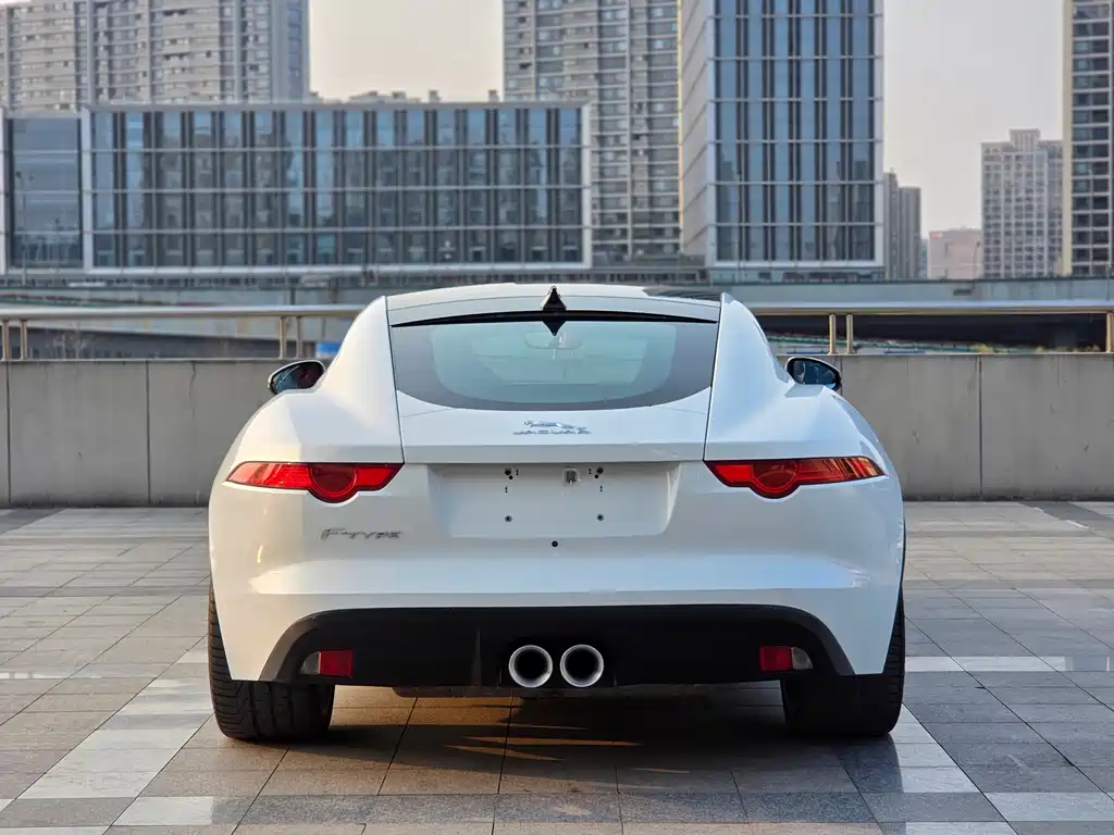 Jaguar F-TYPE 3.0 SC Hardtop