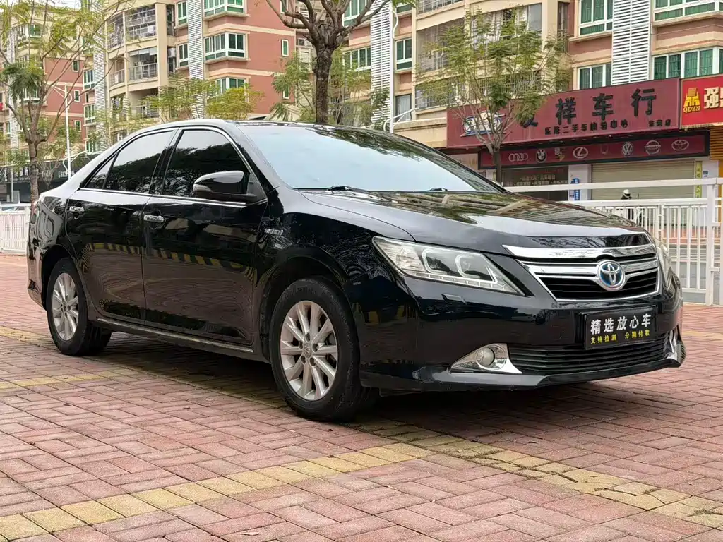 Camry Dual Engine 2.5 HG Luxury Navigation