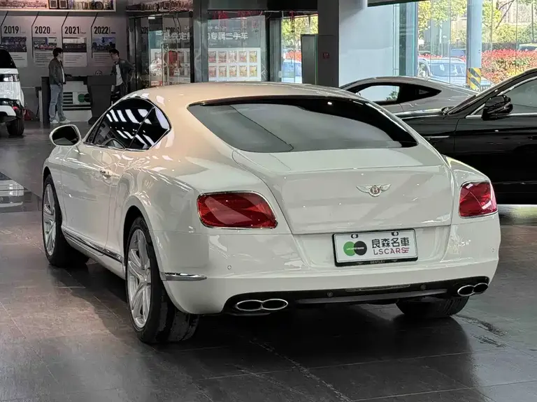 Bentley Continental GT 4.0 T GT V8
