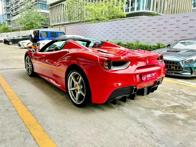 Ferrari 488 488 Spider