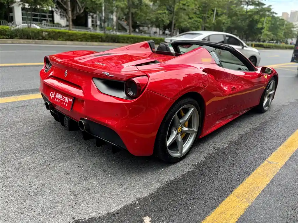 Ferrari 488 488 Spider