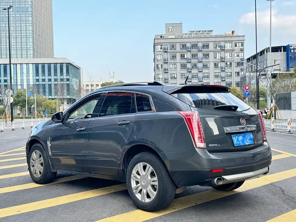 Cadillac SRX 3.0 L Luxury