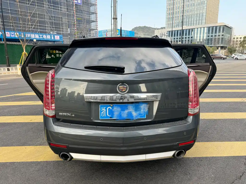 Cadillac SRX 3.0 L Luxury