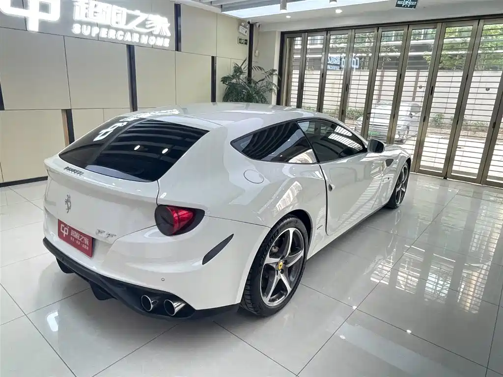 Ferrari FF 6.3 L V12