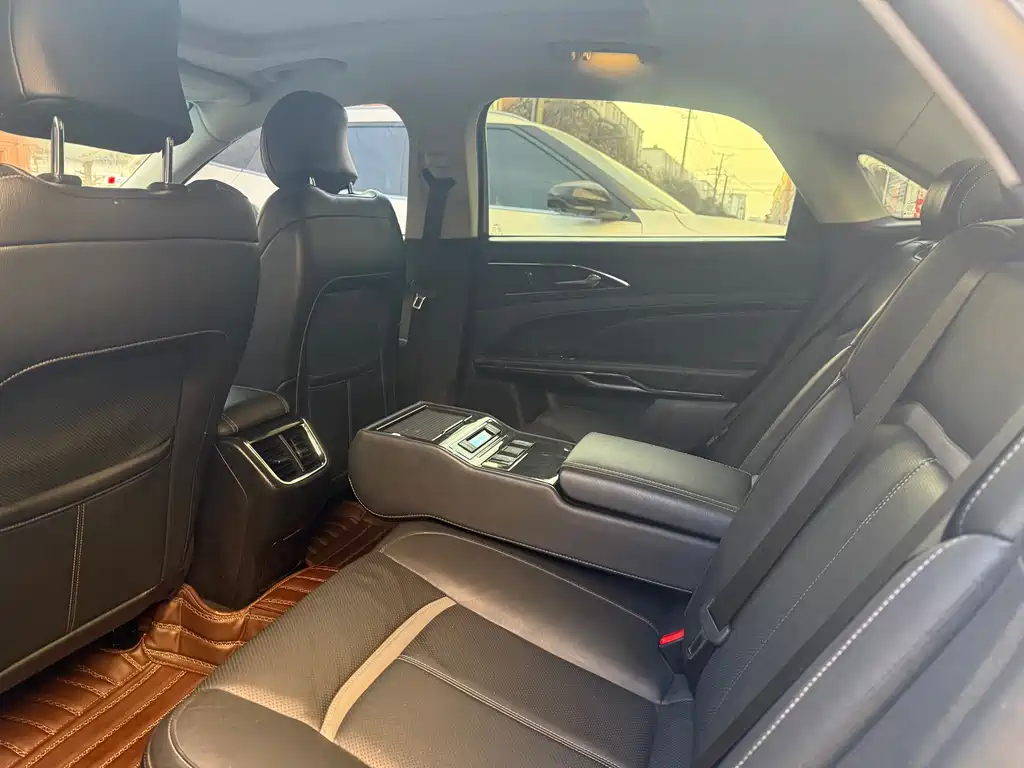 Taurus EcoBoost 245 Luxury