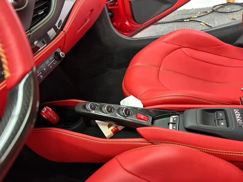 Ferrari F8 Spider 3.9 T V8