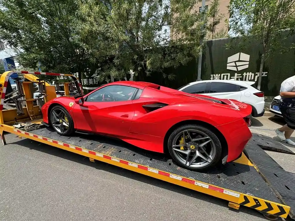 Ferrari F8 Spider 3.9 T V8