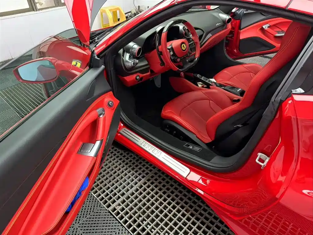 Ferrari F8 Spider 3.9 T V8