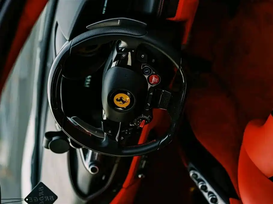 Ferrari F8 Tributo 3.9 T V8