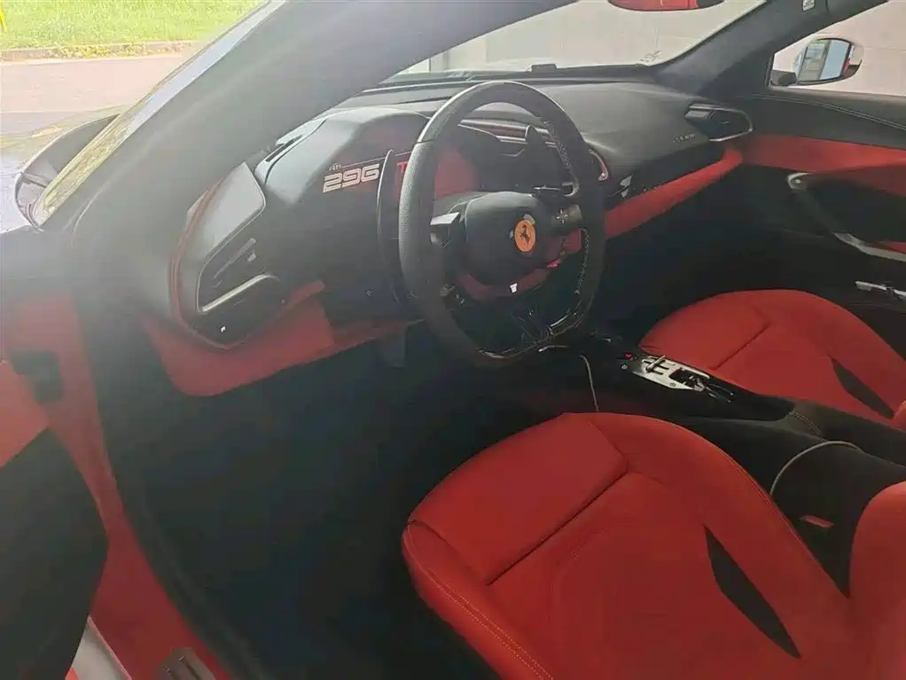 Ferrari 296 3.0 T V6 GTB