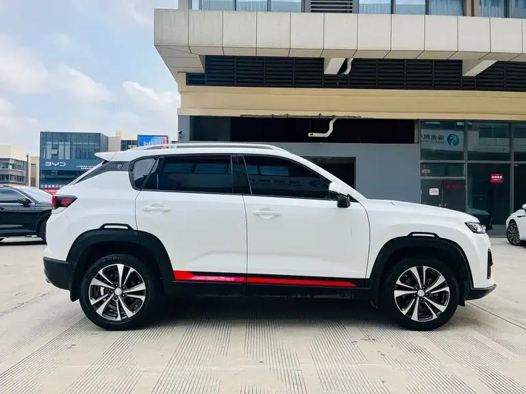 Changan CS35 PLUS Blue Whale NE 1.4 T DCT Distinguished