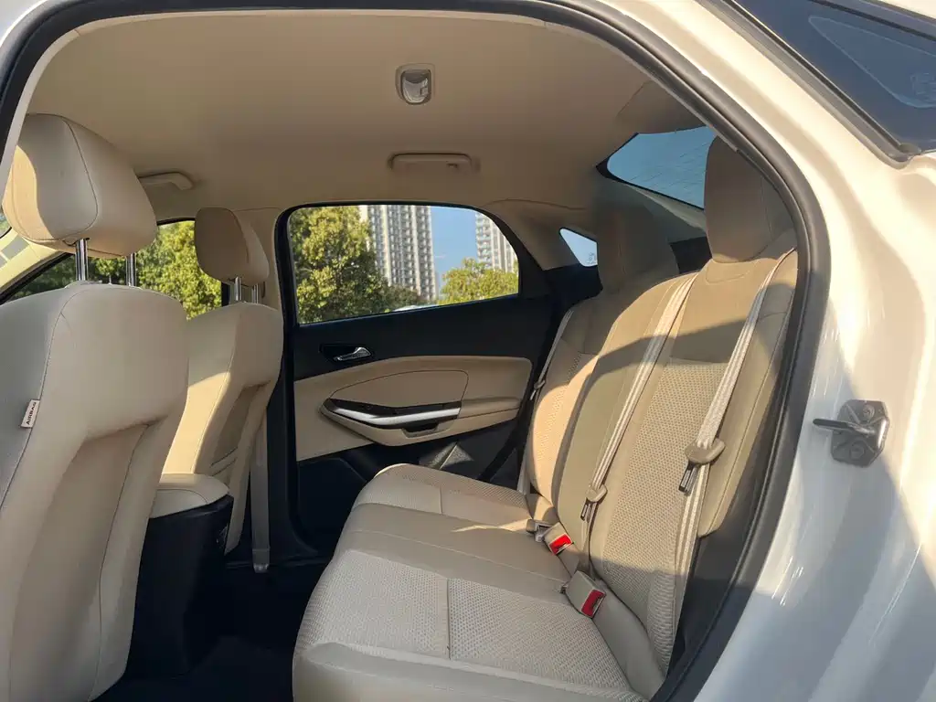 Escort Facelift 1.5 L Auto Comfort