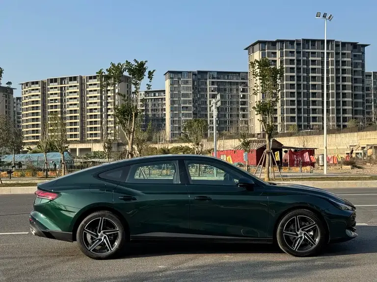 MG7 1.5 T 300 DCT Luxury