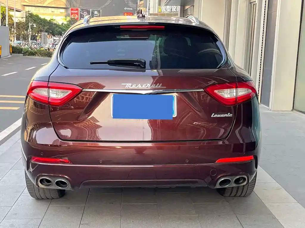 Levante 3.0 T Standard