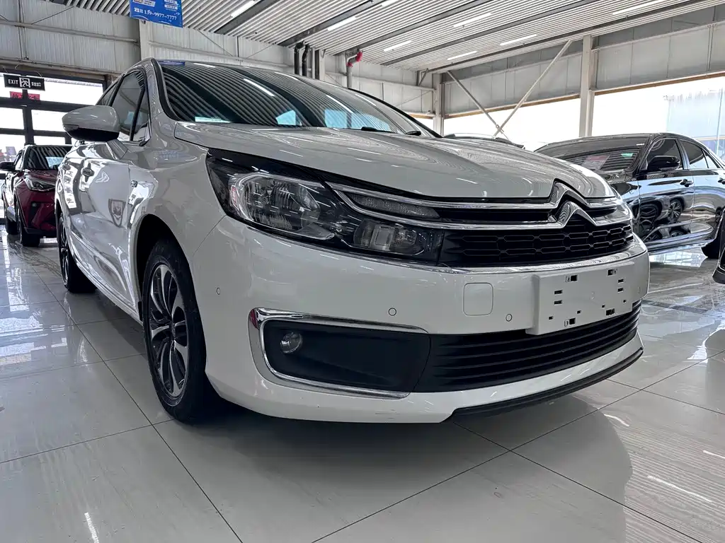 Citroen C4 L 1.2 T Auto Elite