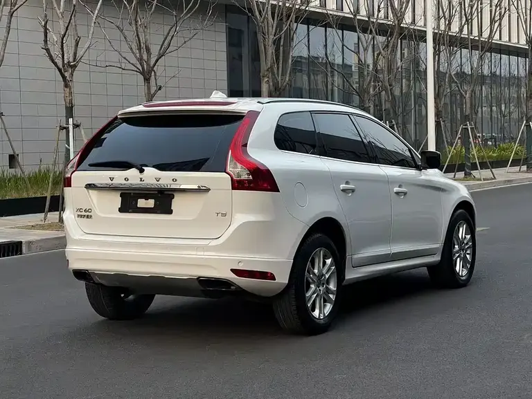 Volvo XC60 T5 Smart Progress