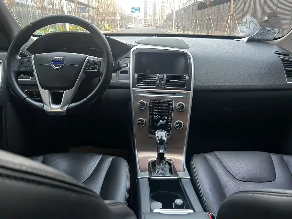 Volvo XC60 T5 Smart Progress