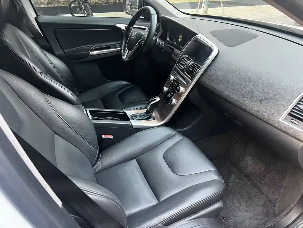 Volvo XC60 T5 Smart Progress