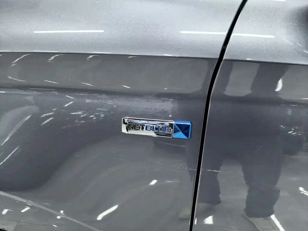 Roewe iMAX8 400 TGI Enjoyment